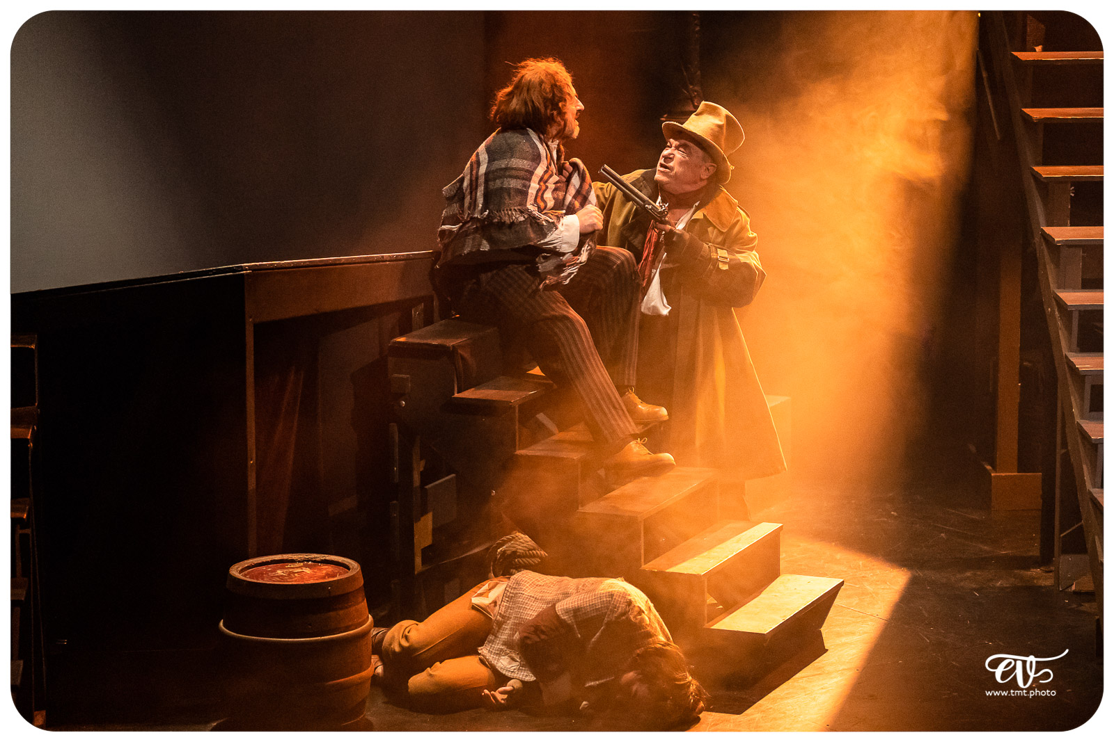 OLIVER TWIST (CIE LA MESNIE H.)